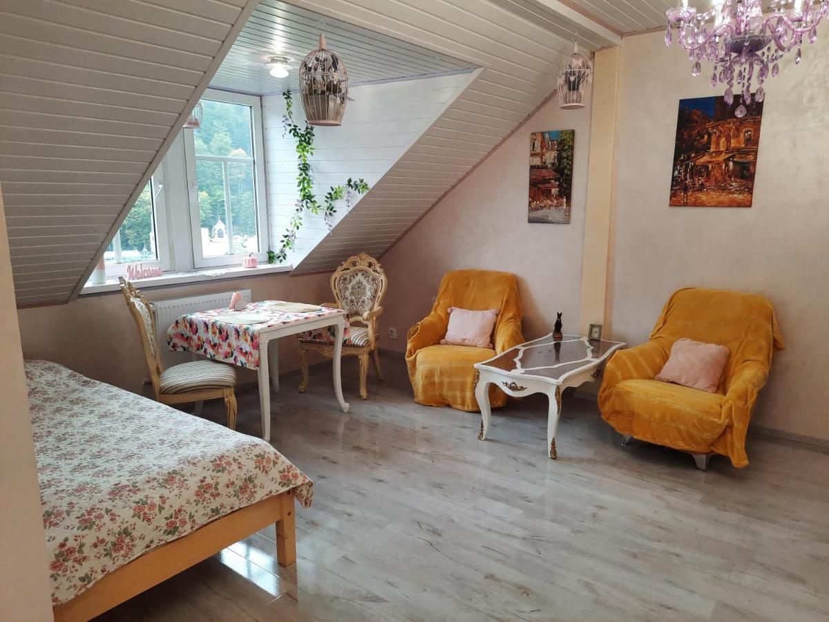 Apartamento Fantasy Karlovy Vary Exterior foto