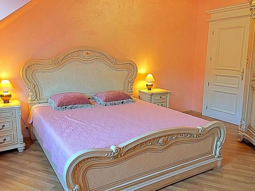 Apartamento Fantasy Karlovy Vary Exterior foto